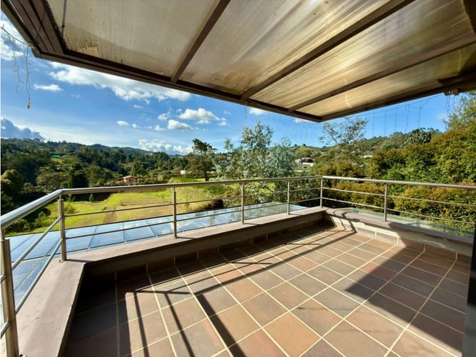 Casa en venta en Las Palmas, Medellín, 400 m² · foto 5 de 24