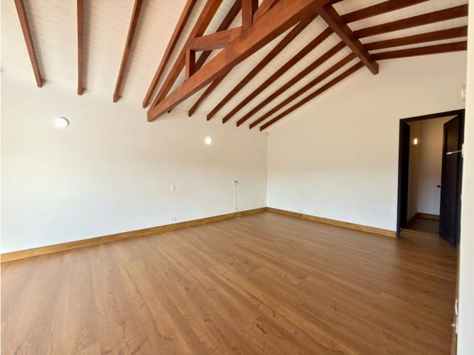 Casa en venta en Las Palmas, Medellín, 400 m² · foto 7 de 24