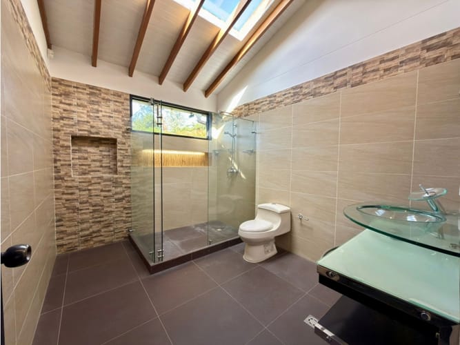 Casa en venta en Las Palmas, Medellín, 400 m² · foto 9 de 24