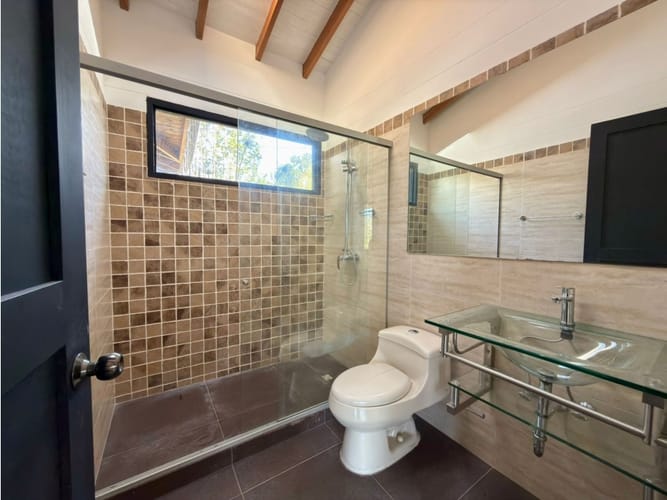 Casa en venta en Las Palmas, Medellín, 400 m² · foto 15 de 24