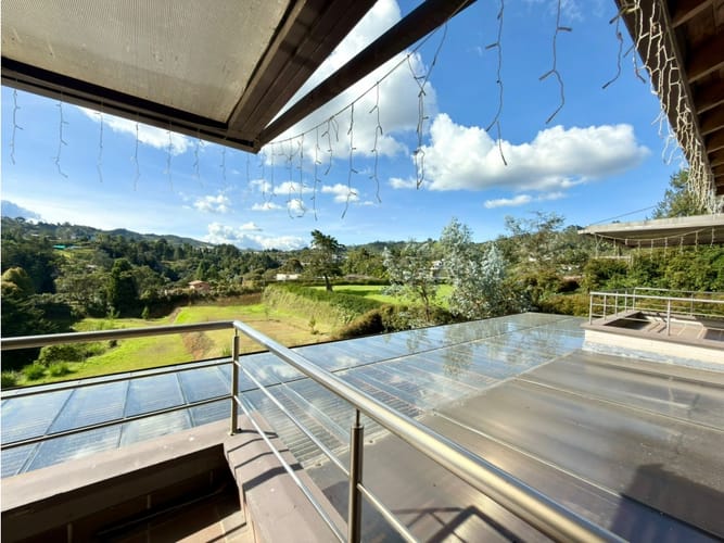Casa en venta en Las Palmas, Medellín, 400 m² · foto 16 de 24