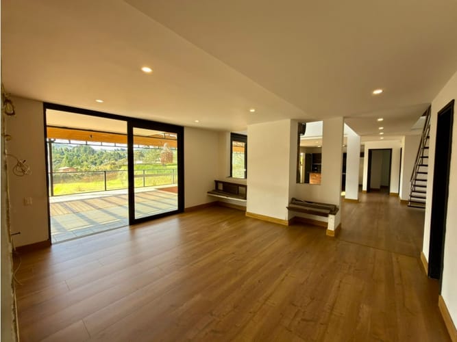 Casa en venta en Las Palmas, Medellín, 400 m² · foto 21 de 24
