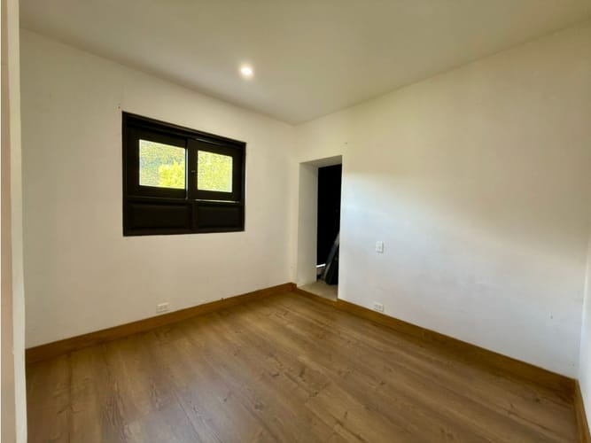Casa en venta en Las Palmas, Medellín, 400 m² · foto 24 de 24