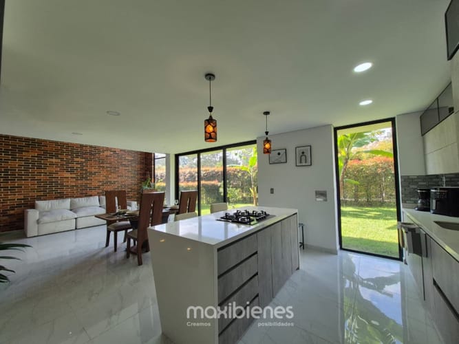 $1.300.000.000 en Chaparral