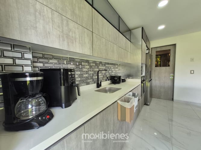 Casa de 4 alcobas en venta en Chaparral, Guarne, 220 m² · foto 3 de 24