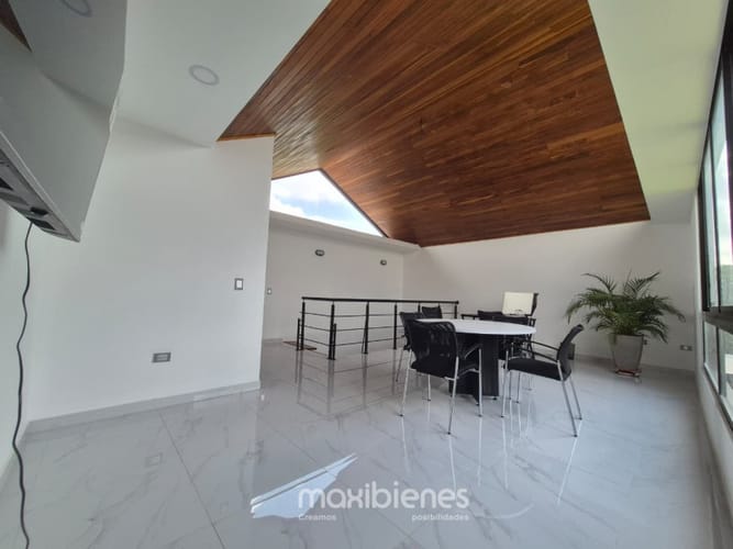 Casa de 4 alcobas en venta en Chaparral, Guarne, 220 m² · foto 5 de 24