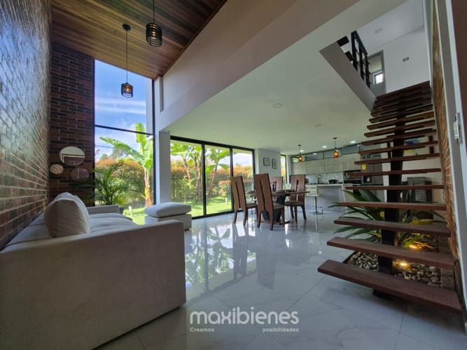 Casa de 4 alcobas en venta en Chaparral, Guarne, 220 m² · foto 8 de 24