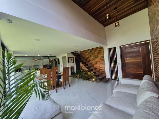 Casa de 4 alcobas en venta en Chaparral, Guarne, 220 m² · foto 14 de 24