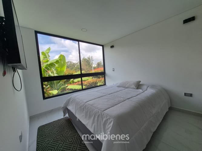 Casa de 4 alcobas en venta en Chaparral, Guarne, 220 m² · foto 20 de 24