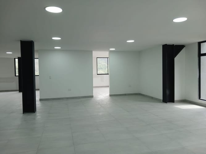 Oficina en arriendo en Belén, Medellín, 165 m² · foto 3 de 14