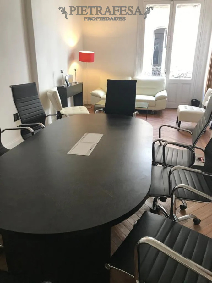 Oficina en alquiler, 6 privados, 2 baños. Ciudad Vieja. · Foto 2