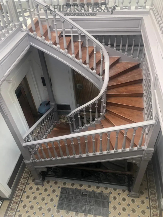Oficina en alquiler, 6 privados, 2 baños. Ciudad Vieja. · Foto 3