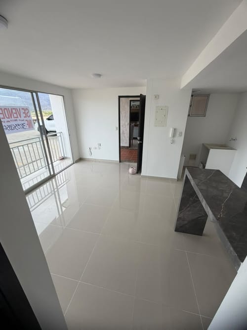 Apartamento de 3 alcobas en venta en Trapiches Ii, Villa del Rosario, 63 m² · foto 2 de 14