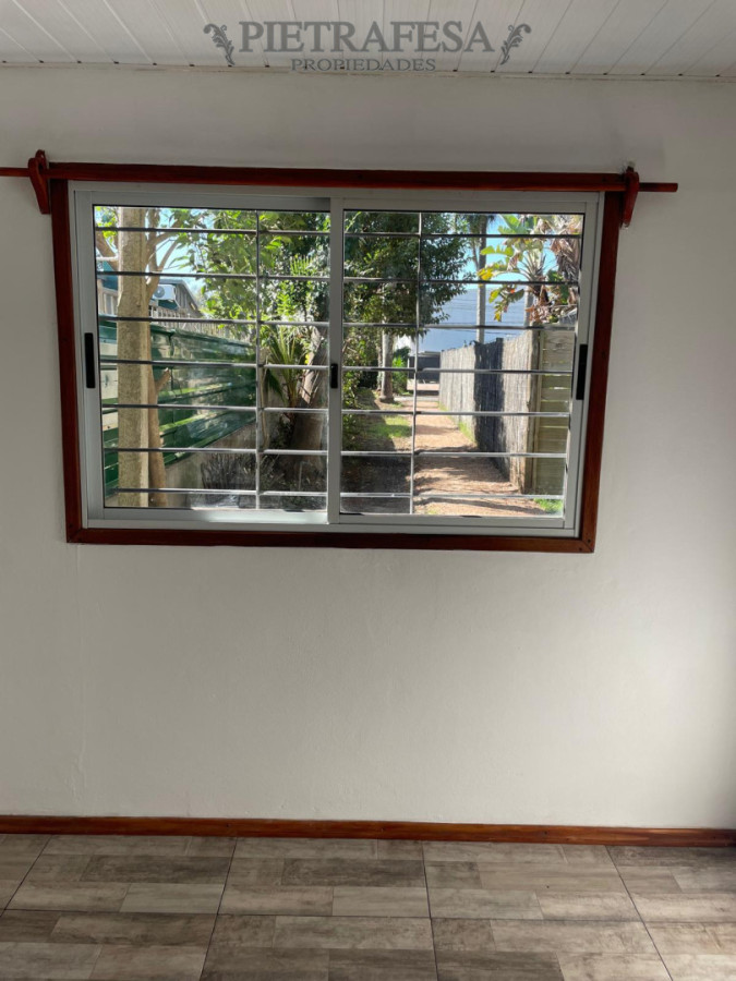 Cómoda y funcional casa en Parque Carrasco próximo a Av. De las Americas · Foto 11