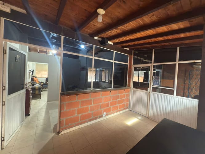 Bodega en venta en Ruitoque, Girón, 1750 m² · foto 8 de 10