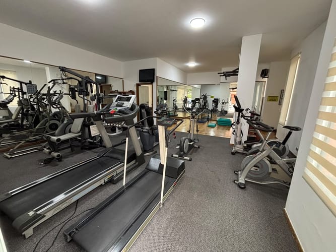 Apartamento de 4 alcobas en venta en Montearroyo, Bogotá, 400 m² · foto 23 de 24
