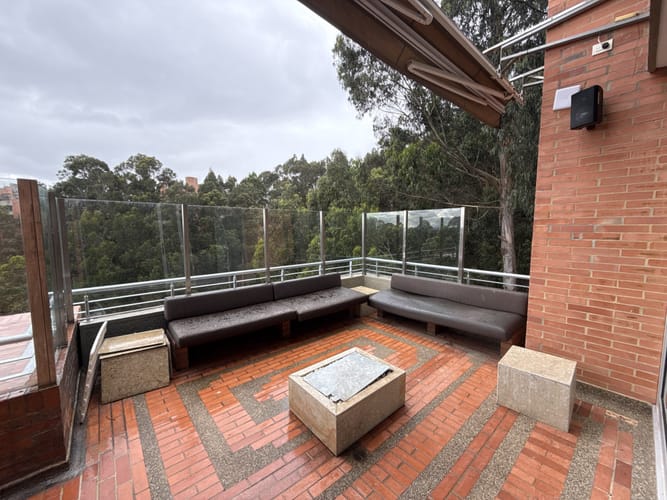 Apartamento de 4 alcobas en venta en Bosque De Pinos, Bogotá, 431 m² · foto 2 de 19