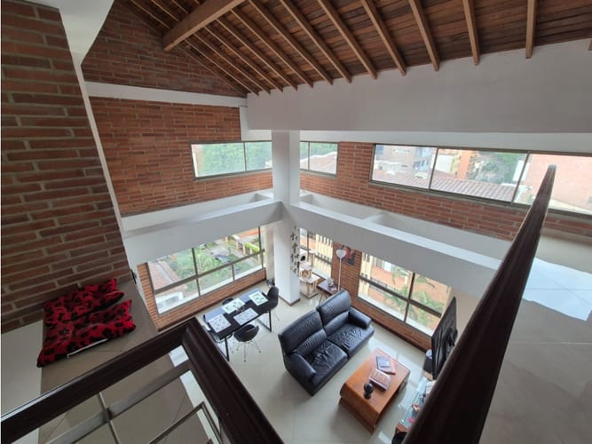 Apartamento en venta en El Portal, Envigado · foto 2 de 15