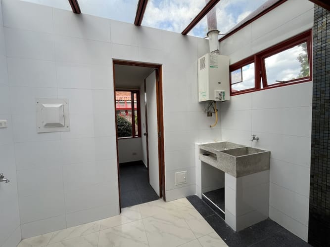 Casa de 4 alcobas en venta en San Jose De Bavaria, Bogotá, 145 m² · foto 7 de 24