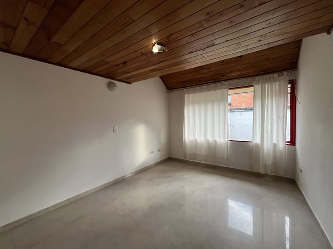 Casa de 4 alcobas en venta en San Jose De Bavaria, Bogotá, 145 m² · foto 11 de 24