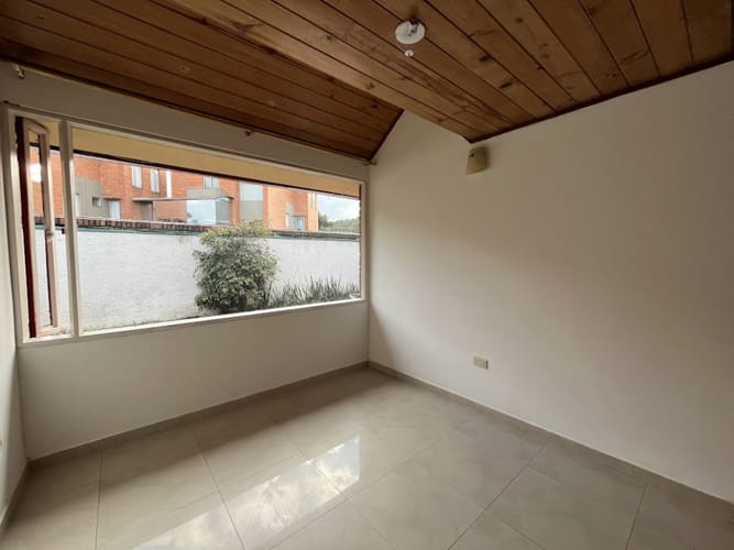 Casa de 4 alcobas en venta en San Jose De Bavaria, Bogotá, 145 m² · foto 18 de 24