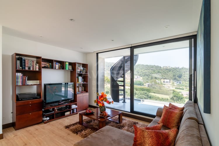 Casa de 4 alcobas en venta en Yerbabonita Bosque Nativo, Chía, 378 m² · foto 13 de 24