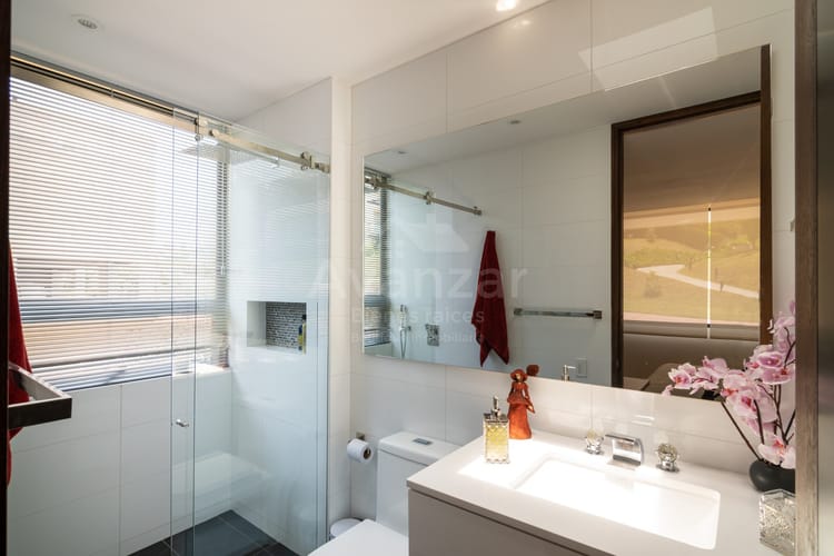 Casa de 4 alcobas en venta en Yerbabonita Bosque Nativo, Chía, 378 m² · foto 16 de 24