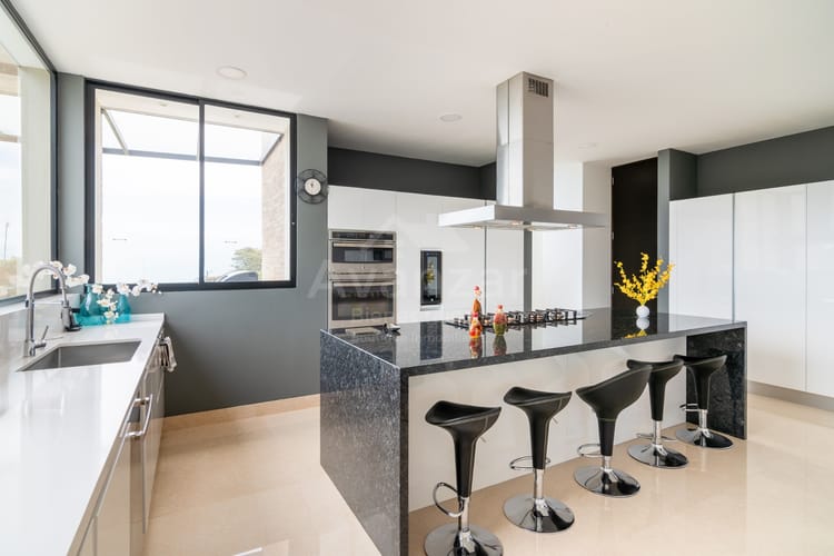 Casa de 4 alcobas en venta en Yerbabonita Bosque Nativo, Chía, 378 m² · foto 12 de 24