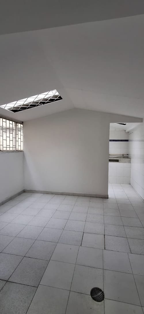 Casa de 4 alcobas en venta en Ub. Techo Bavaria, Bogotá, 130 m² · foto 2 de 20