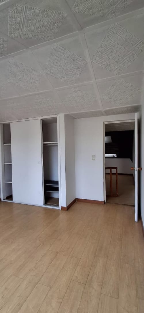 Casa de 4 alcobas en venta en Ub. Techo Bavaria, Bogotá, 130 m² · foto 5 de 20