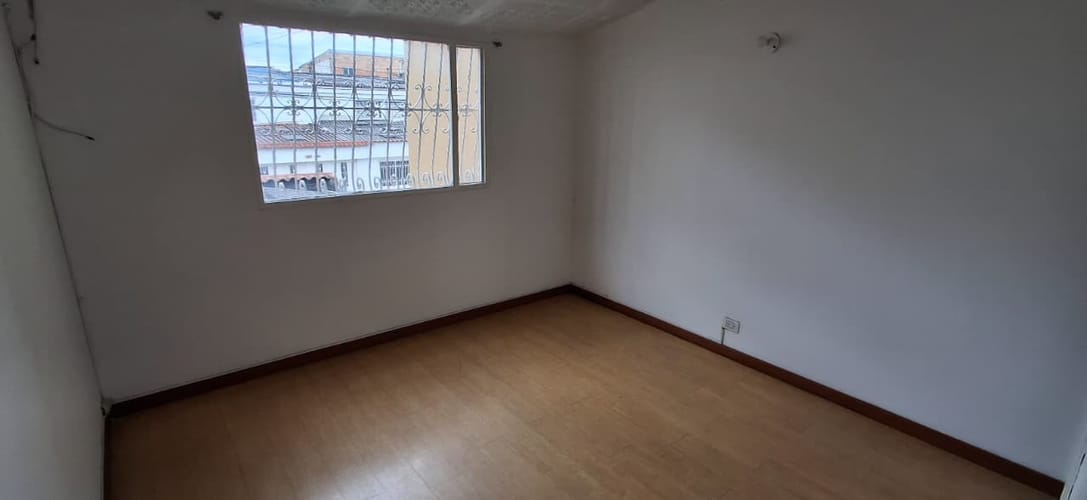 Casa de 4 alcobas en venta en Ub. Techo Bavaria, Bogotá, 130 m² · foto 9 de 20
