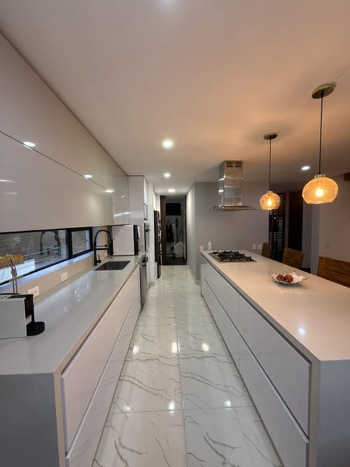 Casa de 3 alcobas en venta en Cedro Salazar, Bogotá, 283 m² · foto 9 de 24