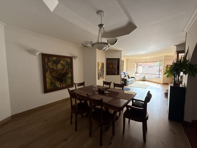 Apartamento de 4 alcobas en venta en Sotileza, Bogotá, 144 m² · foto 2 de 18