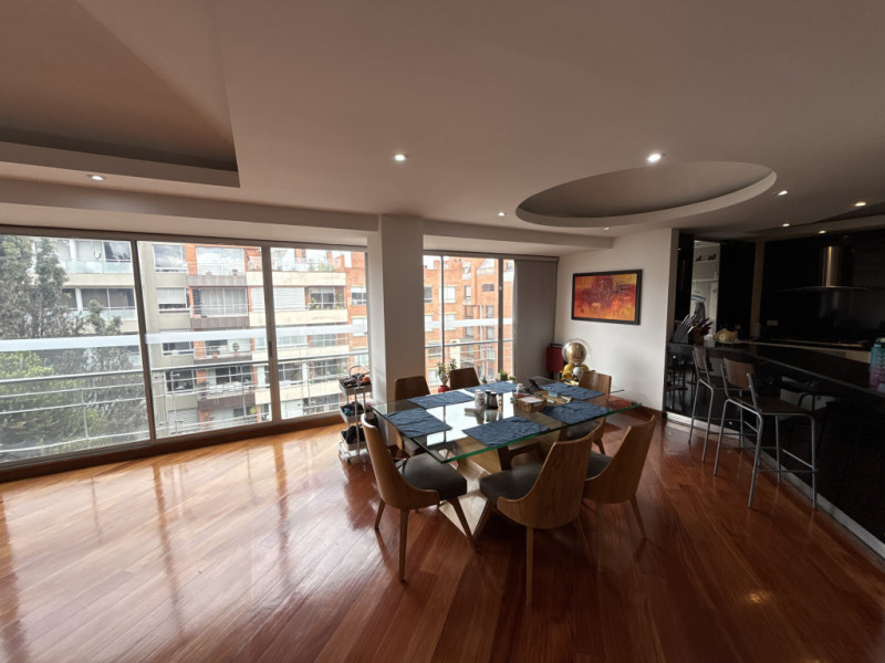 Apartamento en venta en Chicó Navarra, Bogotá · foto 3 de 22
