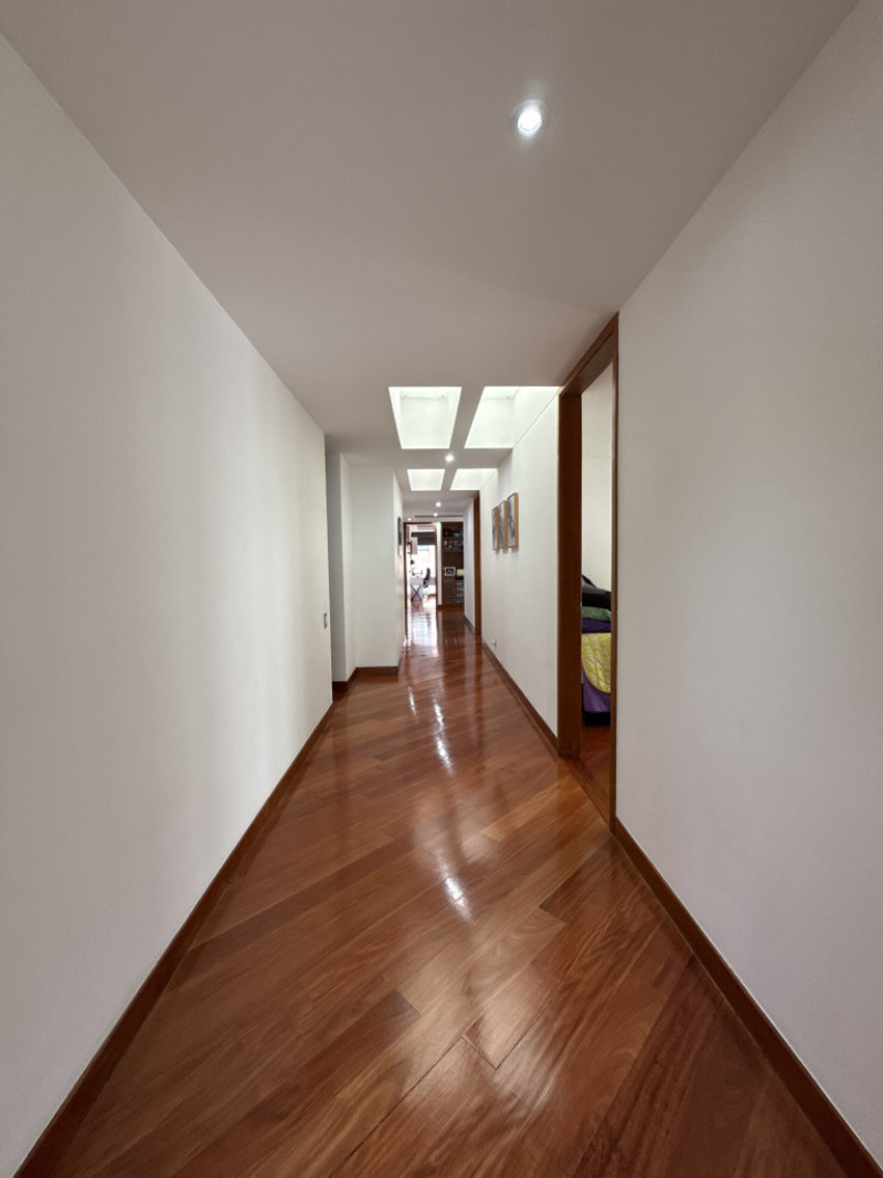 Apartamento en venta en Chicó Navarra, Bogotá · foto 9 de 22