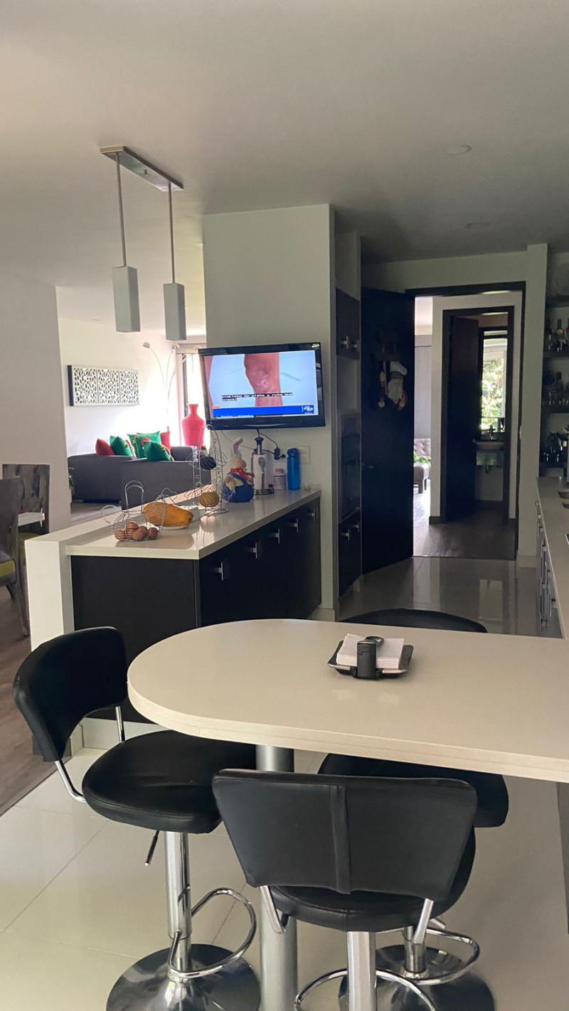 Apartamento en venta en Gratamira, Bogotá · foto 4 de 13