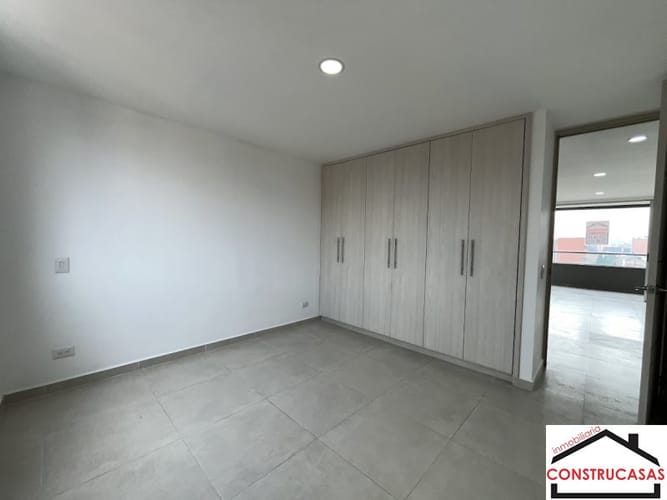 Apartamento de 3 alcobas en arriendo en Laureles Nogal, Medellín, 150 m² · foto 6 de 12