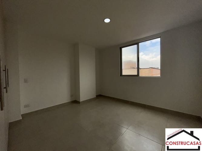 Apartamento de 3 alcobas en arriendo en Laureles Nogal, Medellín, 150 m² · foto 8 de 12