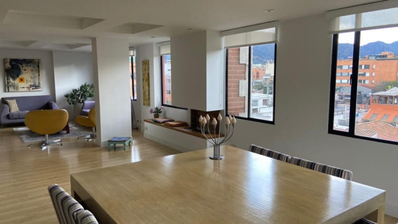 Apartamento de 3 alcobas en venta en San Patricio, Bogotá, 196 m² · foto 2 de 19