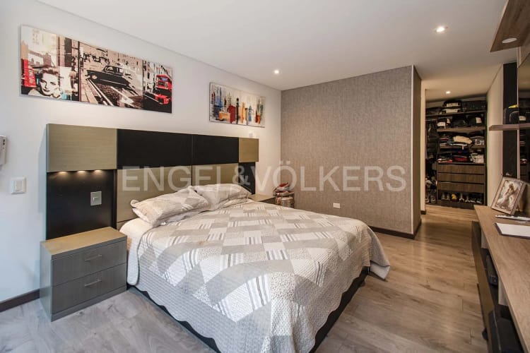 Apartamento de 2 alcobas en venta en Chicó Navarra, Bogotá, 113 m² · foto 10 de 16