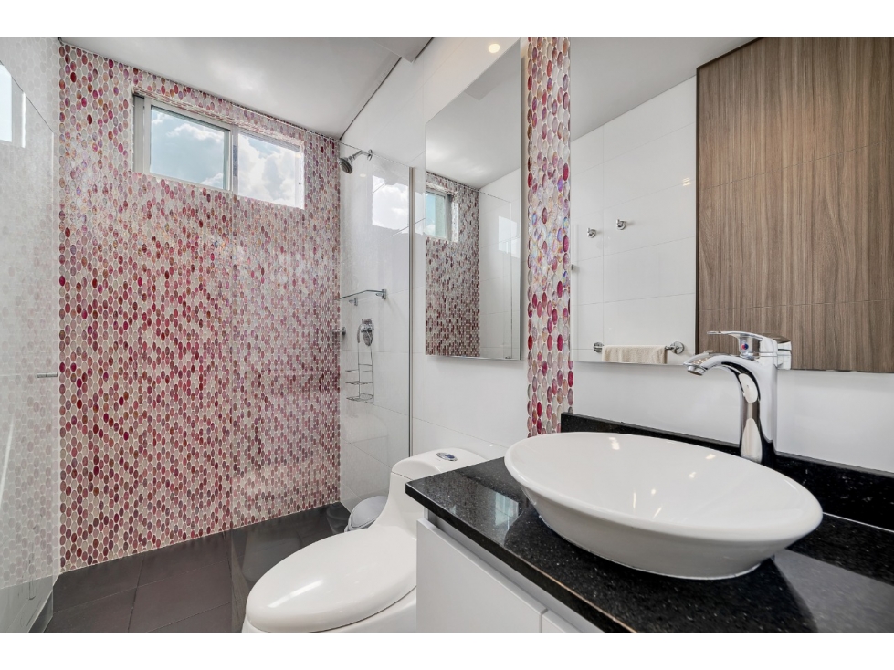 Apartamento en arriendo en El Poblado, Medellín · foto 14 de 19