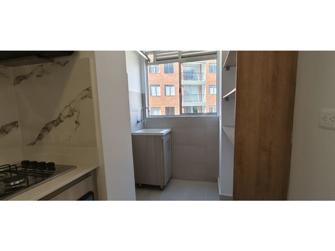 Local en arriendo en Llano Grande, Rionegro, 12 m² · foto 4 de 12