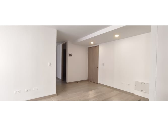 Local en arriendo en Llano Grande, Rionegro, 12 m² · foto 5 de 12