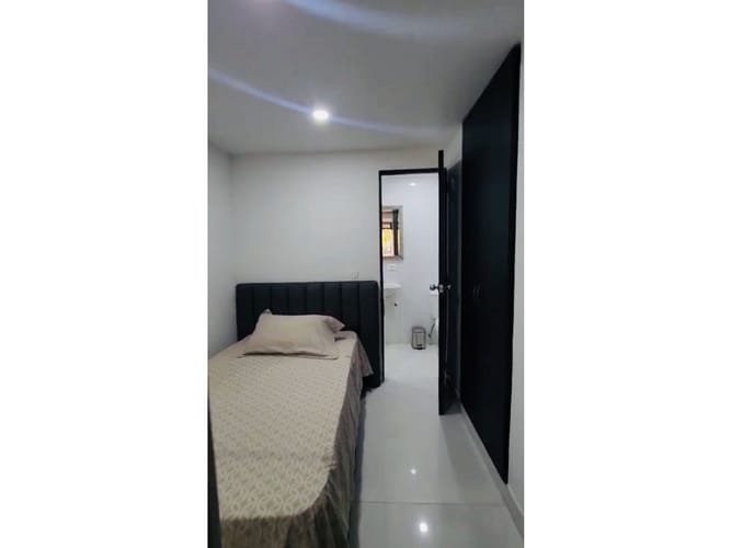 Apartamento de 3 alcobas en venta en San Lucas, Medellín, 230 m² · foto 15 de 19