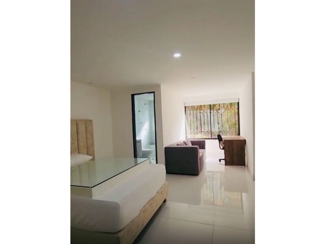 Apartamento de 3 alcobas en venta en San Lucas, Medellín, 230 m² · foto 16 de 19