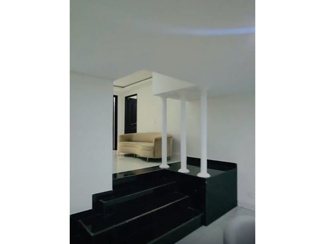 Apartamento de 3 alcobas en venta en San Lucas, Medellín, 230 m² · foto 19 de 19