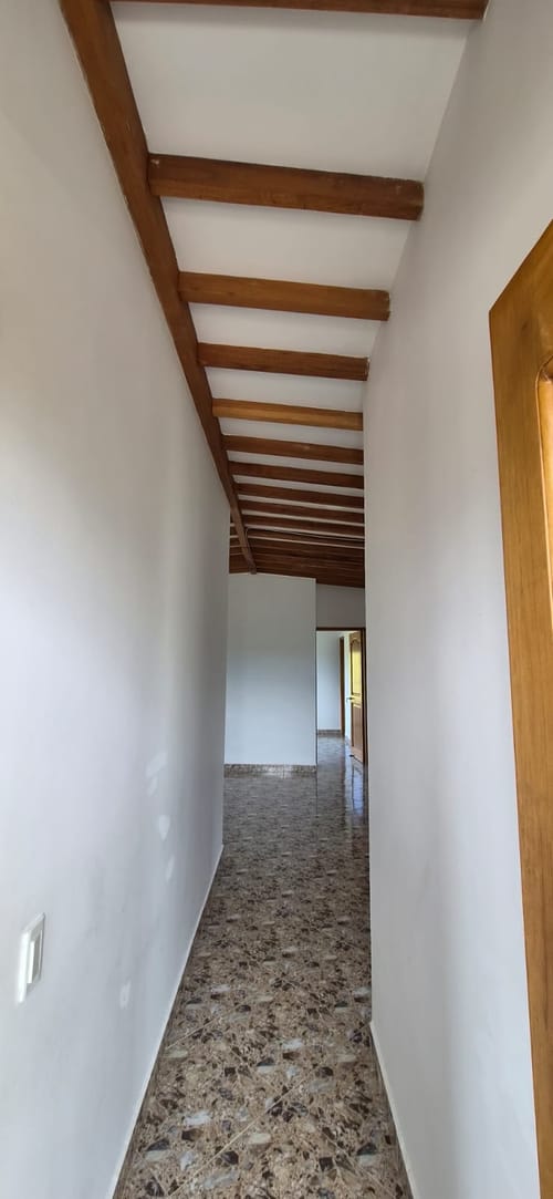 Casa de 5 alcobas en venta en Altavista Central, Medellín, 200 m² · foto 10 de 14