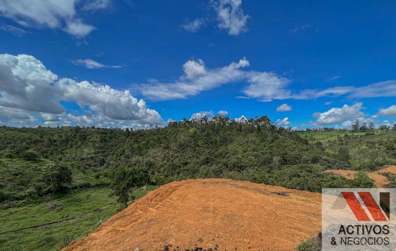 Lote en venta en La Mosquita, Guarne, 1000 m² · foto 3 de 6