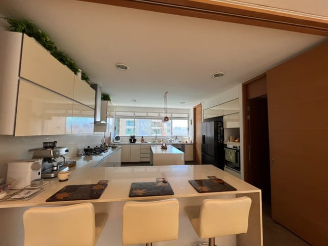 Apartamento de 3 alcobas en venta en Cr.La Castellana, Barranquilla, 300 m² · foto 7 de 12