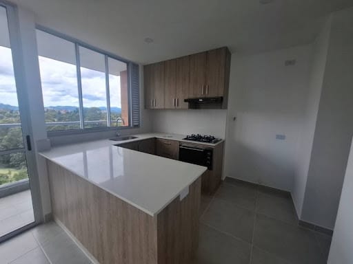 Apartamento de 3 alcobas en venta en Santa Ana, Rionegro, 90 m² · foto 2 de 12